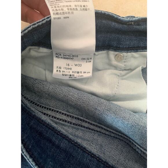 signature by Levis cuffed hem denim shorts womans size 16 high rise - Picture 7 of 9